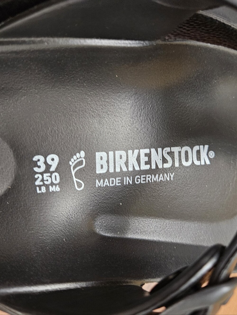 Birkenstock Black Gizeh Essential  Eva Sandal  Size 8 (39/ Men's 6) - Picture 2 of 6